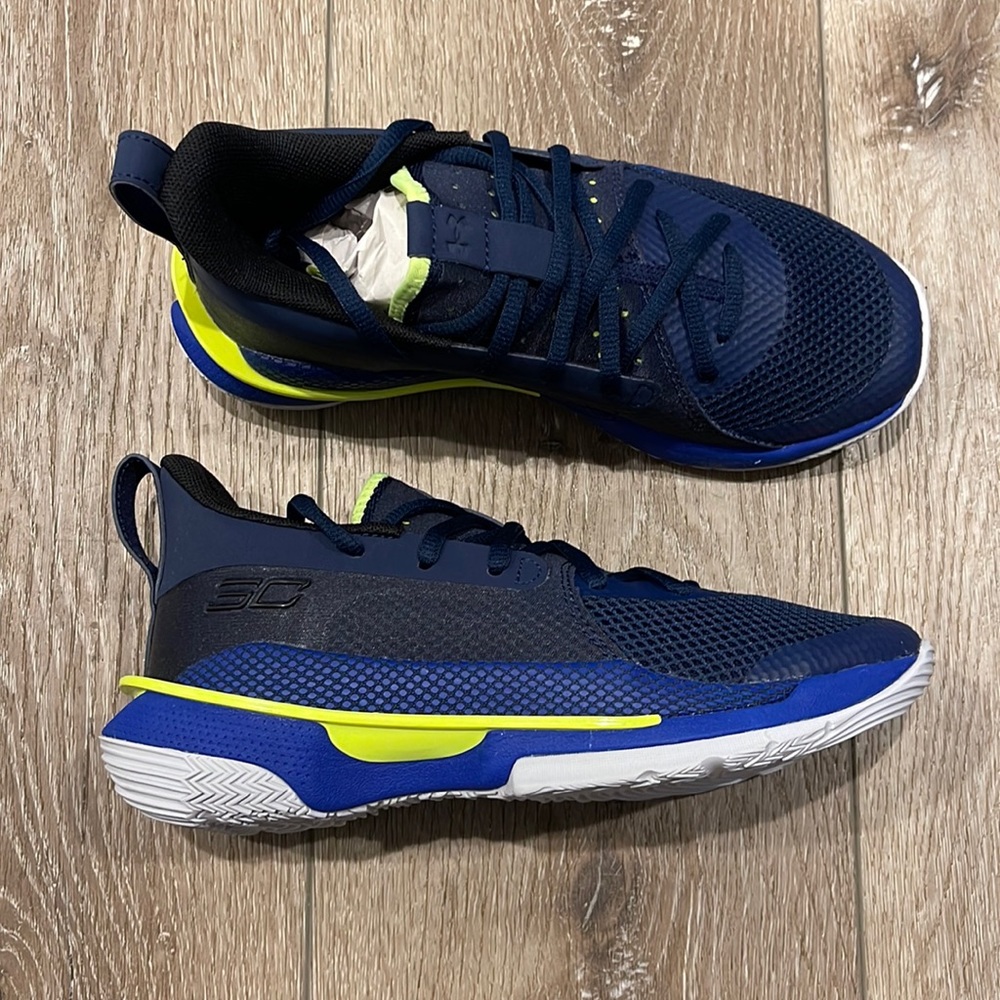 Curry under armor sneakers